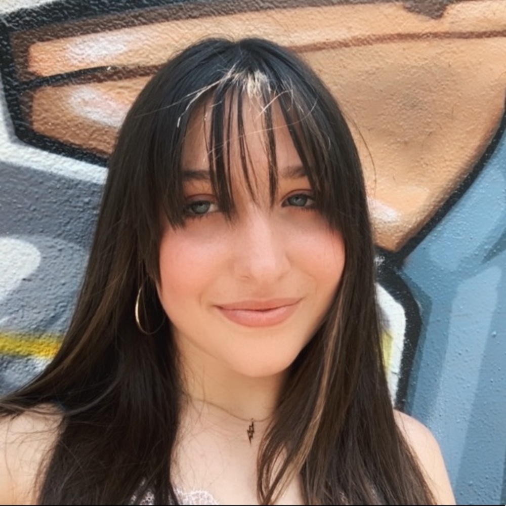 Meet your Posher, Abigail